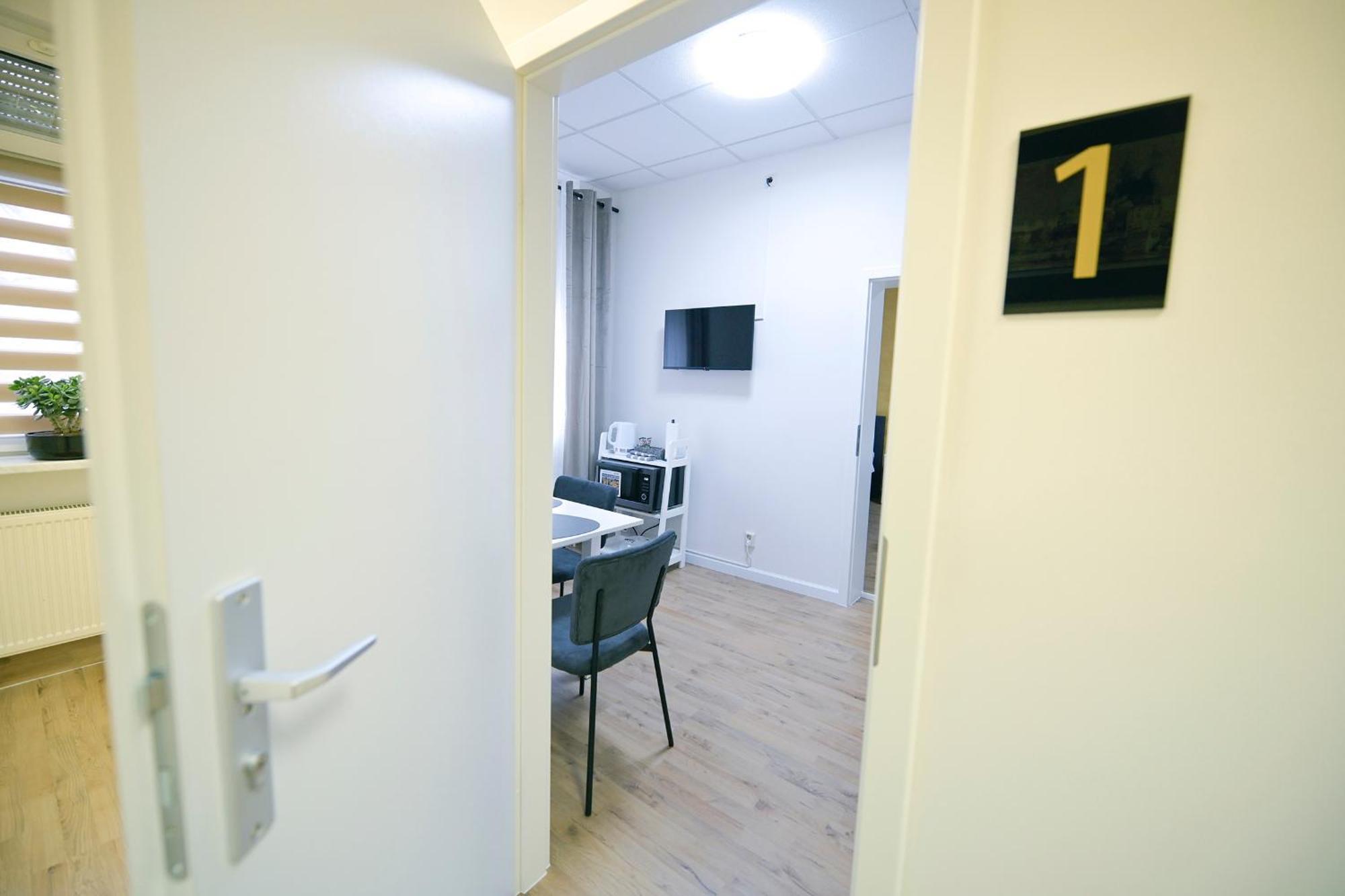 Glow Apartment มัคเดอบวร์ก ภายนอก รูปภาพ