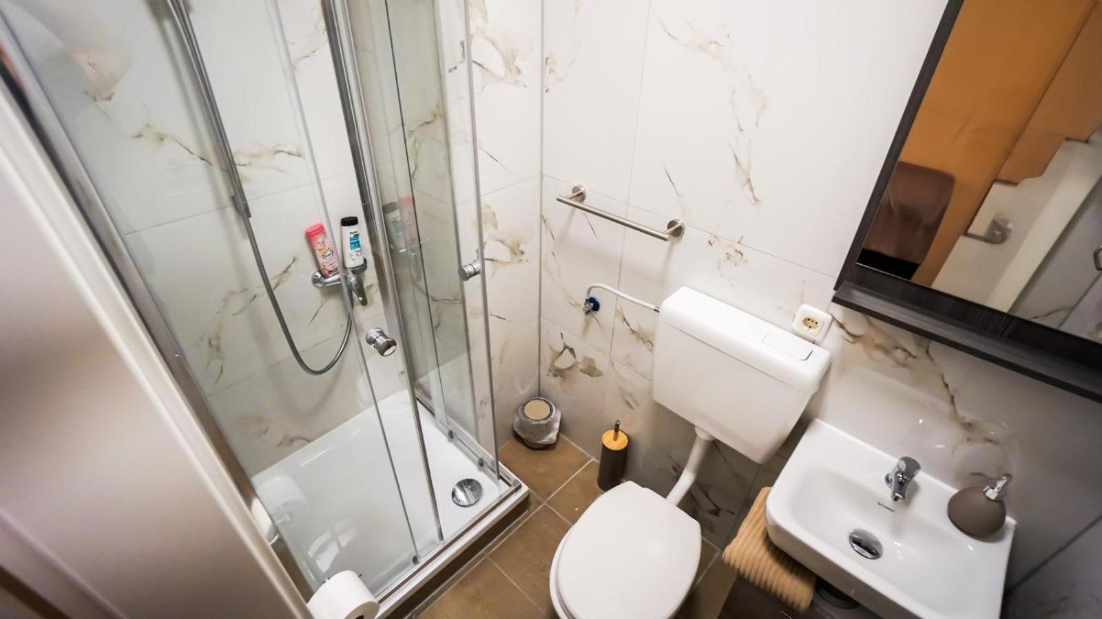 Glow Apartment มัคเดอบวร์ก ภายนอก รูปภาพ