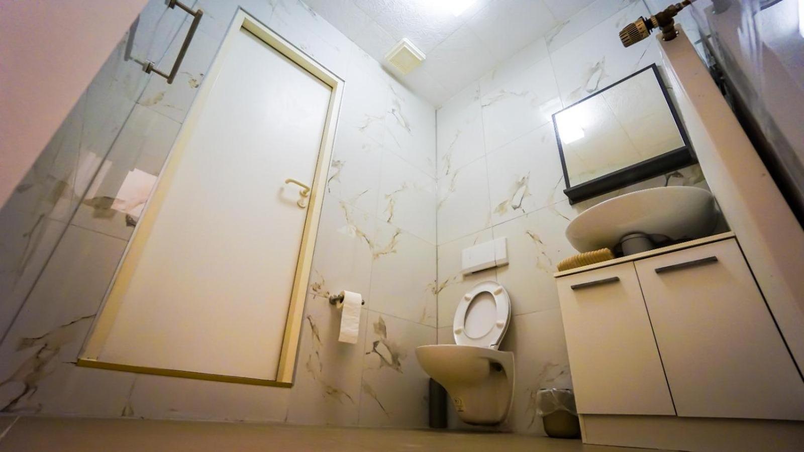 Glow Apartment มัคเดอบวร์ก ภายนอก รูปภาพ